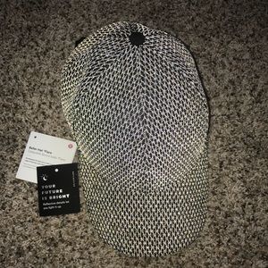 EUC Lululemon Baller Hat *Flare